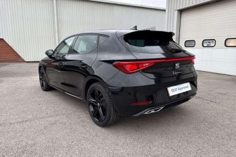 SEAT Leon 1.5 eTSI 150 FR Black Edition 5dr DSG [DAP]