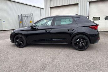SEAT Leon 1.5 eTSI 150 FR Black Edition 5dr DSG [DAP]
