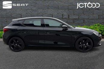 SEAT Leon 1.5 eTSI 150 FR Black Edition 5dr DSG [DAP]