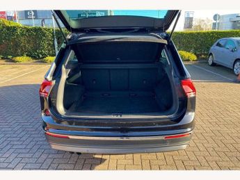 Volkswagen Tiguan 2.0 TDi 150 SEL 5dr DSG
