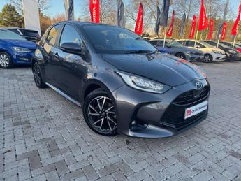 Toyota Yaris 1.5 Hybrid Design 5dr CVT