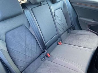 Volkswagen Golf 1.5 eTSI 150 Style 5dr DSG