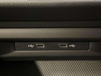 Volkswagen Golf 1.4 TSI eHybrid Style 5dr DSG