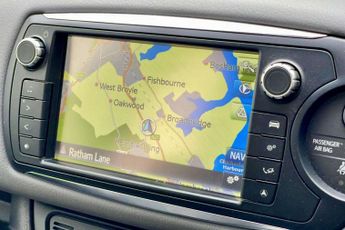 Toyota Yaris 1.5 Hybrid Design 5dr CVT