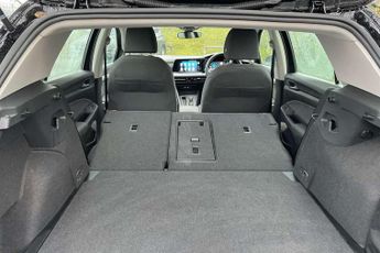 Volkswagen Golf 1.0 eTSI Life 5dr DSG