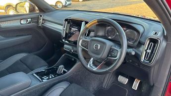 Volvo XC40 1.5 T3 [163] R DESIGN 5dr Geartronic