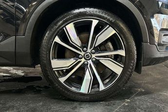 Volvo XC40 Recharge 1.5 T5 Recharge PHEV R DESIGN Pro 5dr Auto