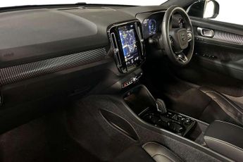 Volvo XC40 Recharge 1.5 T5 Recharge PHEV R DESIGN Pro 5dr Auto