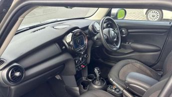 MINI Hatchback 5dr 1.5 One Classic II 5dr Auto [Comfort/Nav Pack]