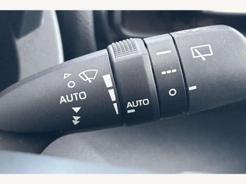 Toyota Yaris 1.5 Hybrid Icon 5dr CVT