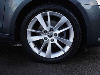 Skoda Octavia 2.0 TDI CR SE L 5dr DSG [7 speed]