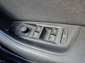 Volkswagen Passat Estate 2.0 TDI SE Business 5dr DSG