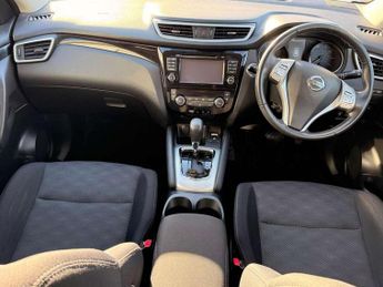 Nissan Qashqai 1.2 DiG-T N-Connecta 5dr Xtronic