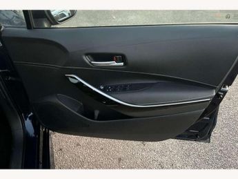 Toyota Corolla 1.8 VVT-i Hybrid Design 5dr CVT