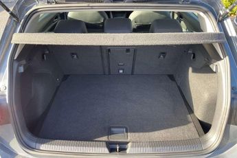 Volkswagen Golf 1.5 eTSI 150 Life 5dr DSG