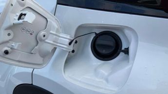 Toyota C-HR 1.8 Hybrid Icon 5dr CVT