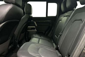 Land Rover Defender 2.0 P400e X-Dynamic SE 110 5dr Auto