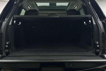 Land Rover Range Rover 3.0 D300 SE 4dr Auto