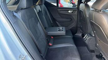 Volvo XC40 1.5 T3 [163] R DESIGN 5dr Geartronic