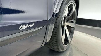 Bentley Bentayga 3.0 V6 Hybrid 5dr Auto