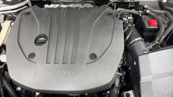 Volvo XC60 2.0 B5P Ultra Dark 5dr AWD Geartronic