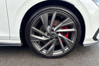 Volkswagen Golf 2.0 TSI GTI 5dr DSG