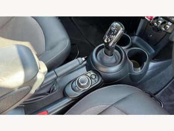 MINI Hatchback 1.5 Cooper Classic 3dr Auto