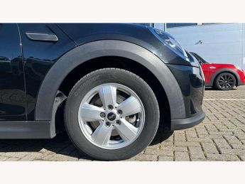 MINI Hatchback 1.5 Cooper Classic 3dr Auto