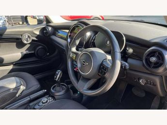 MINI Hatchback 1.5 Cooper Classic 3dr Auto