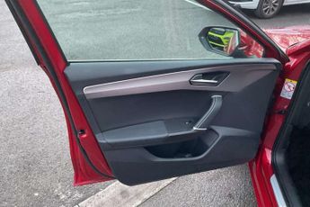 SEAT Leon 1.5 eTSI 150 Xcellence 5r DSG