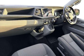 Volkswagen Transporter 2.0 TDI 150 Highline Kombi Van DSG