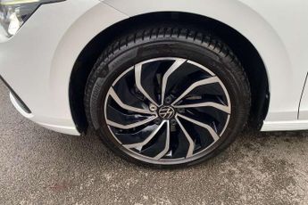 Volkswagen Golf 1.5 eTSI 150 Style 5dr DSG