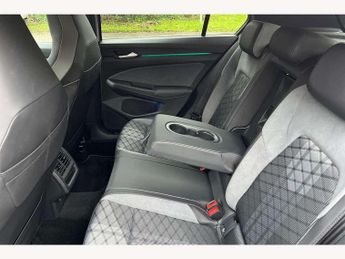 Volkswagen Golf 1.5 eTSI 150 R-Line 5dr DSG