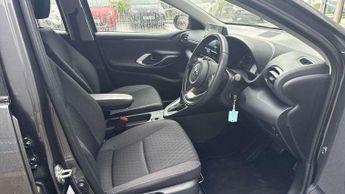 Toyota Yaris 1.5 Hybrid Icon 5dr CVT