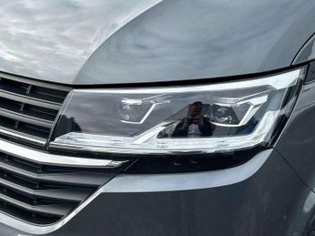 Volkswagen Transporter 2.0 TDI 150 Highline Kombi Van DSG