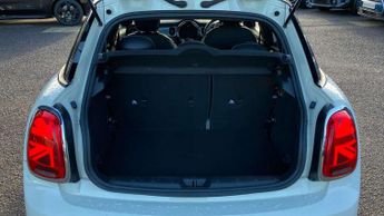 MINI Hatchback 5dr 1.5 Cooper Exclusive 5dr Auto