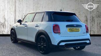 MINI Hatchback 5dr 1.5 Cooper Exclusive 5dr Auto