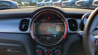MINI Hatchback 5dr 1.5 Cooper Exclusive 5dr Auto