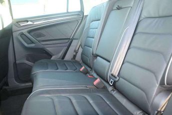 Volkswagen Tiguan 2.0 TSI 4Motion Elegance 5dr DSG