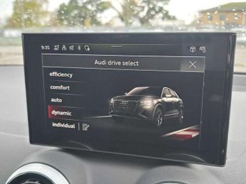 Audi Q2 35 TFSI Black Edition 5dr S Tronic