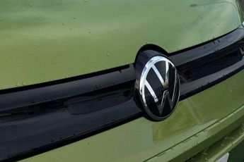 Volkswagen Caddy 1.5 eHybrid 150 Commerce Pro Van DSG [Tech]