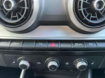 Audi Q2 35 TFSI Black Edition 5dr S Tronic