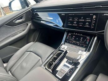 Audi Q7 55 TFSI Quattro Black Edition 5dr Tiptronic