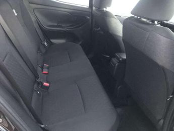 Toyota Yaris 1.5 Hybrid Design 5dr CVT