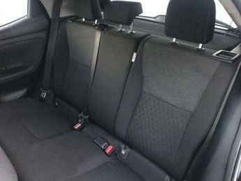 Toyota Yaris 1.5 Hybrid Design 5dr CVT