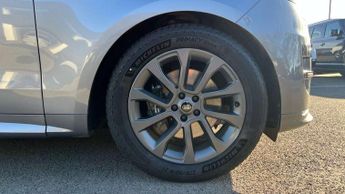 Land Rover Range Rover Sport 3.0 D300 Dynamic SE 5dr Auto