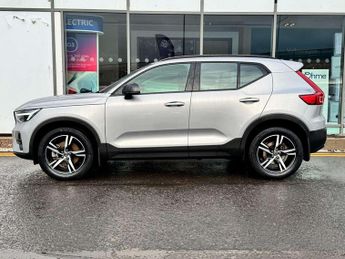 Volvo XC40 2.0 B3P Plus Dark 5dr Auto