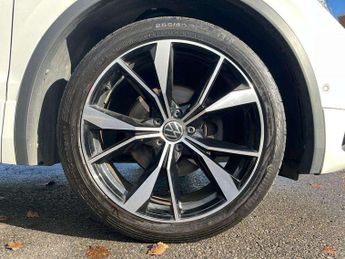 Volkswagen Tiguan 2.0 TDI R-Line 5dr DSG