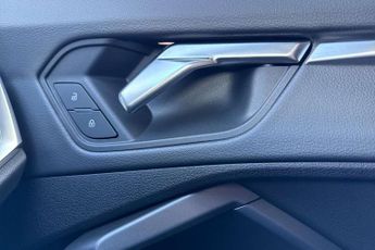 Audi Q3 35 TFSI S Line 5dr S Tronic [Leather]