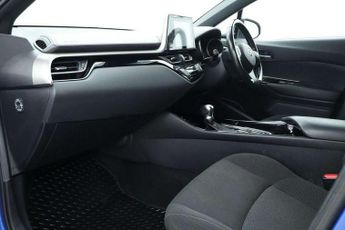 Toyota C-HR 1.8 Hybrid Dynamic 5dr CVT